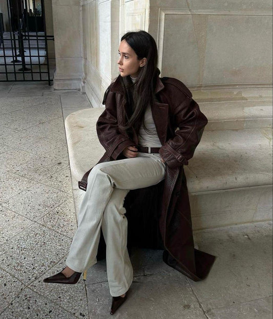 Trench Coat: A Timeless Elegance