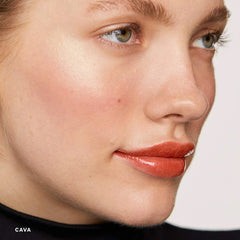 Day Glow Dewy Highlighting Balm